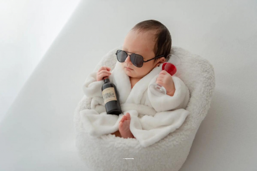 冷水江宝宝眼袋发青怎么回事